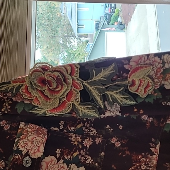 Aratta Silent Journey Coat - Picture 2 of 5